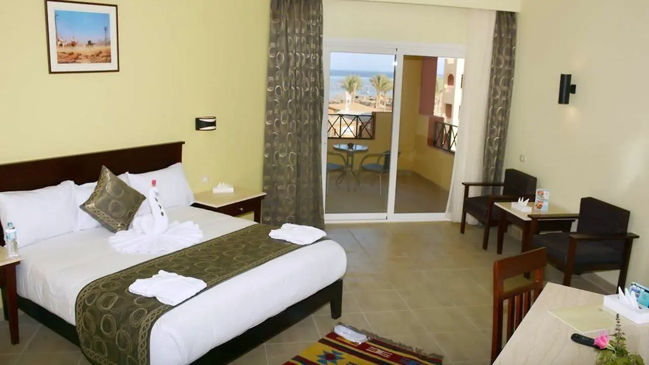 الفندق كازا ماري ريزورت - مرسى علم